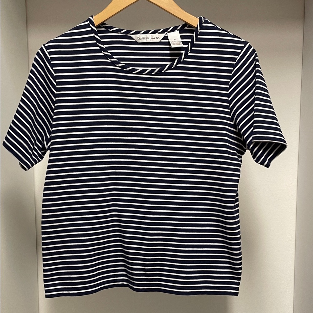 Navy and White Striped Short Sleeve Tee Vented Side Seam Size M